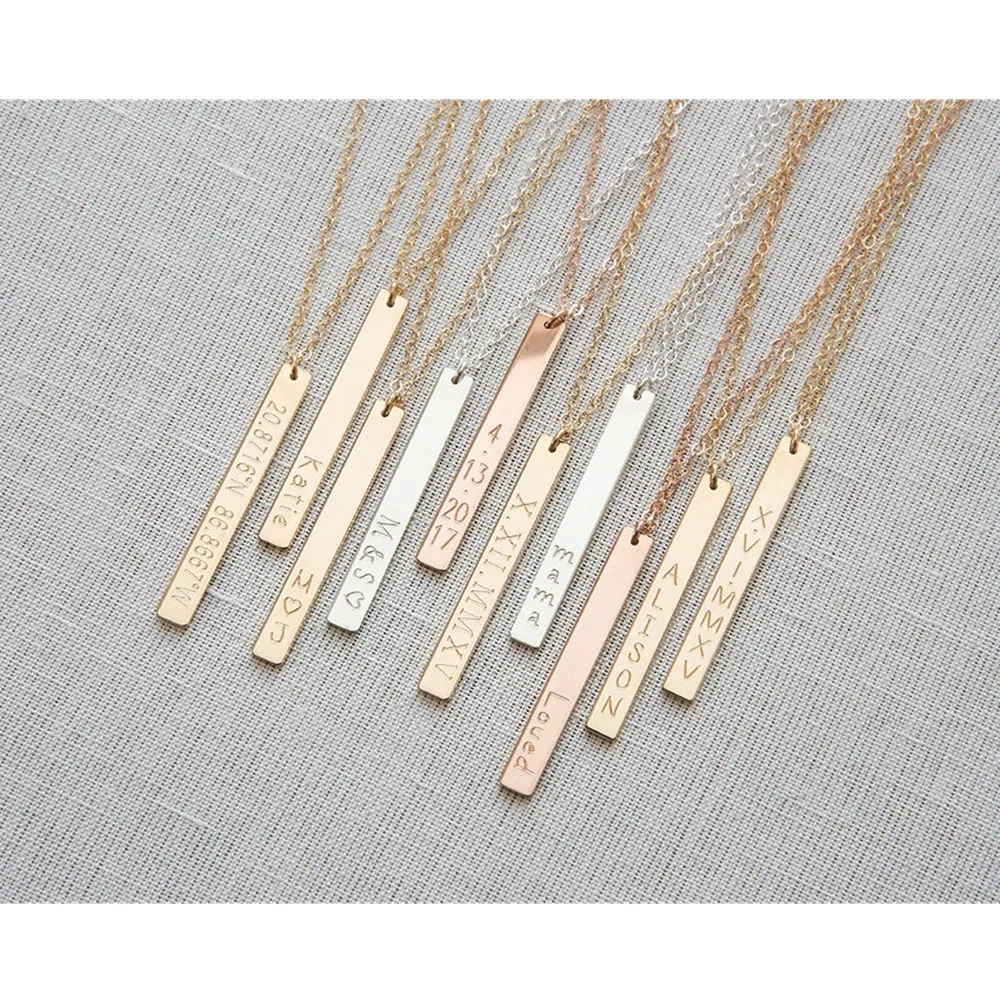 С вертикальными полосами ожерелье &quotкоординаты&quot Золотые прутки с гравировкой