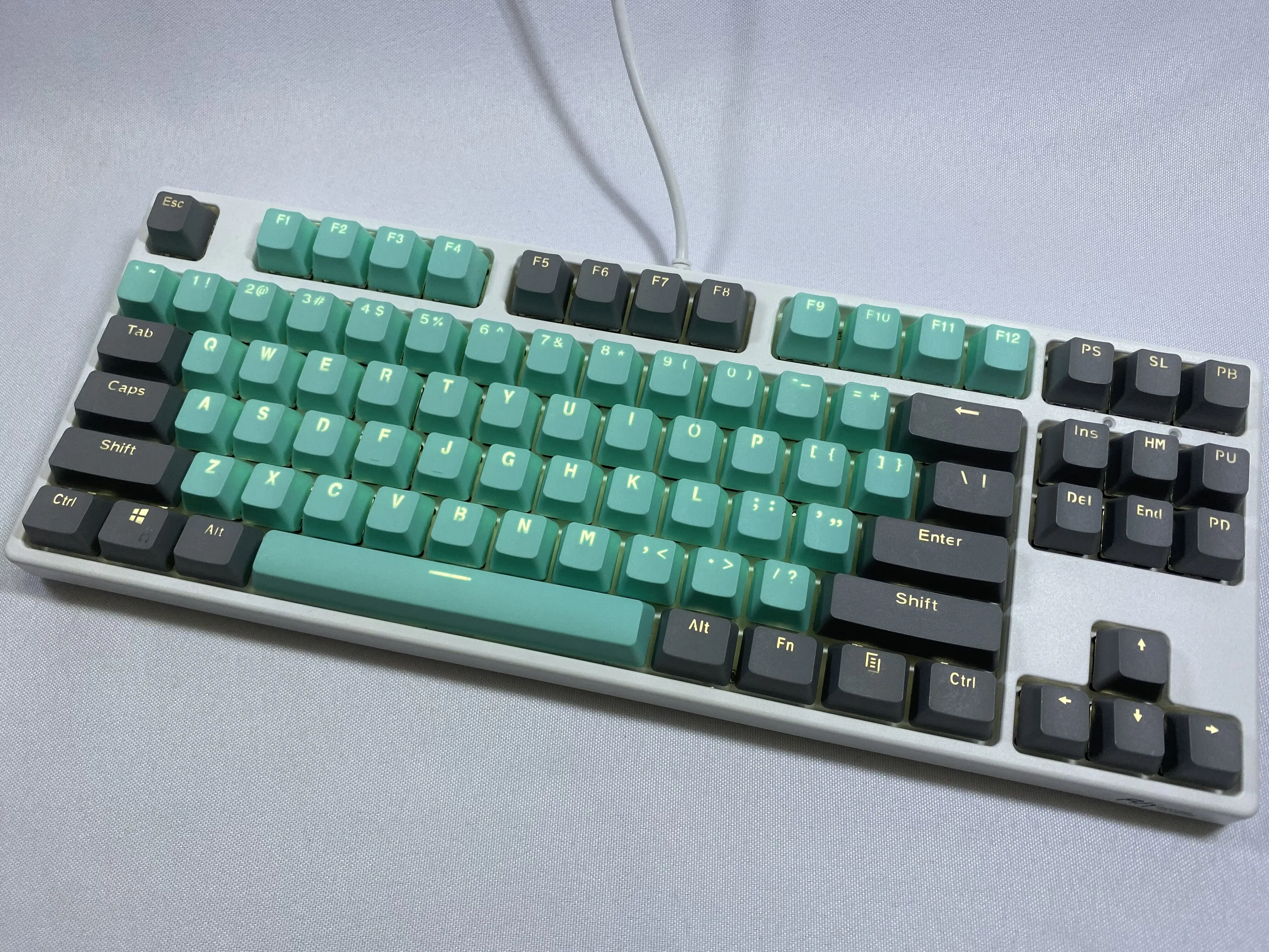 Gray Cyan 87 Keycaps, PBT Material OEM Height Mechanical Keyboard Keycaps, Double Backlit Characters, Transparent Game Keycaps images - 6