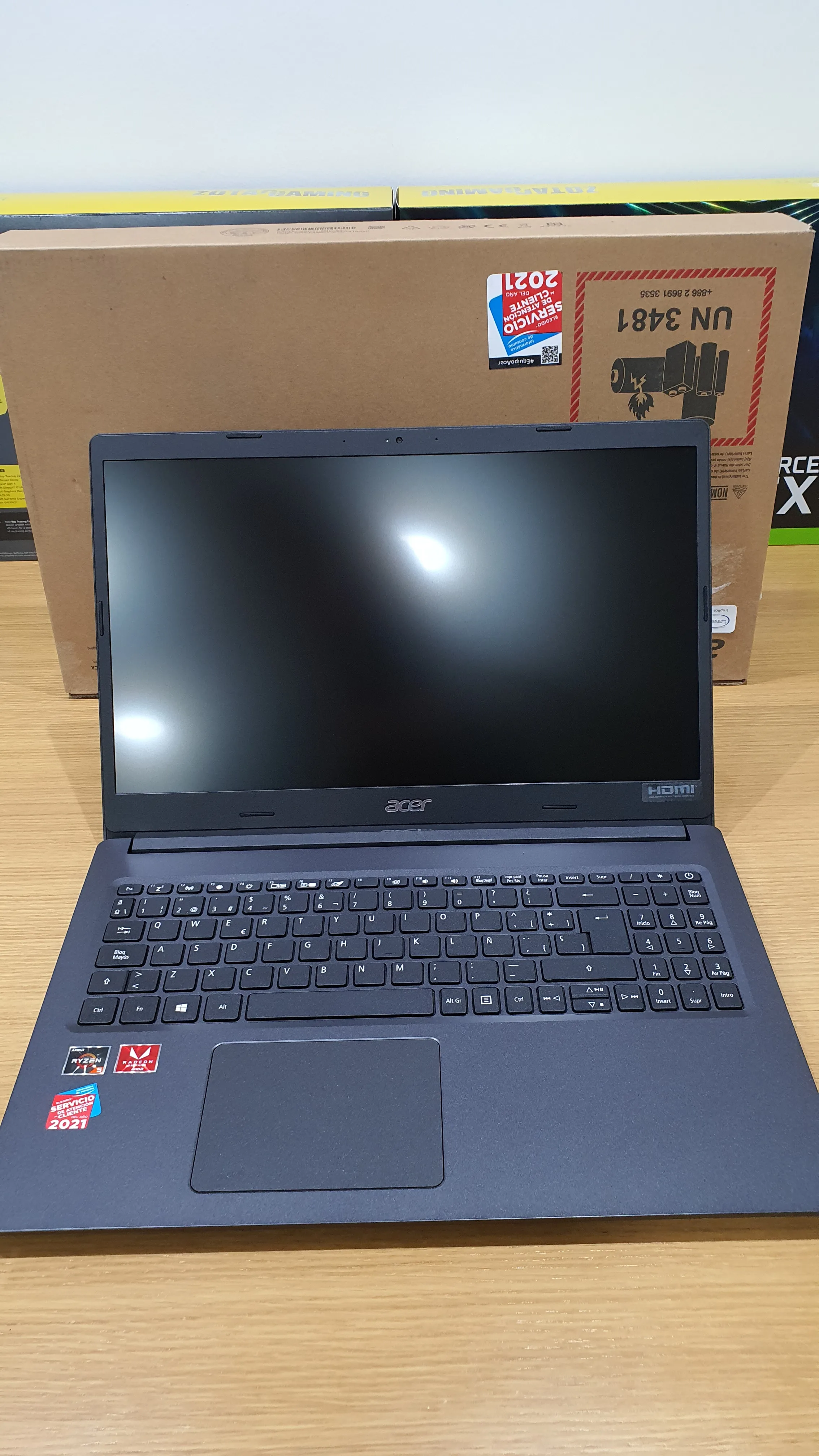 Новый ноутбук Acer extensive контакт 15 Ryzen 5 3500U 8 ядер ГБ ОЗУ 268 NVMe SSD AMD Vega Windows 11 |