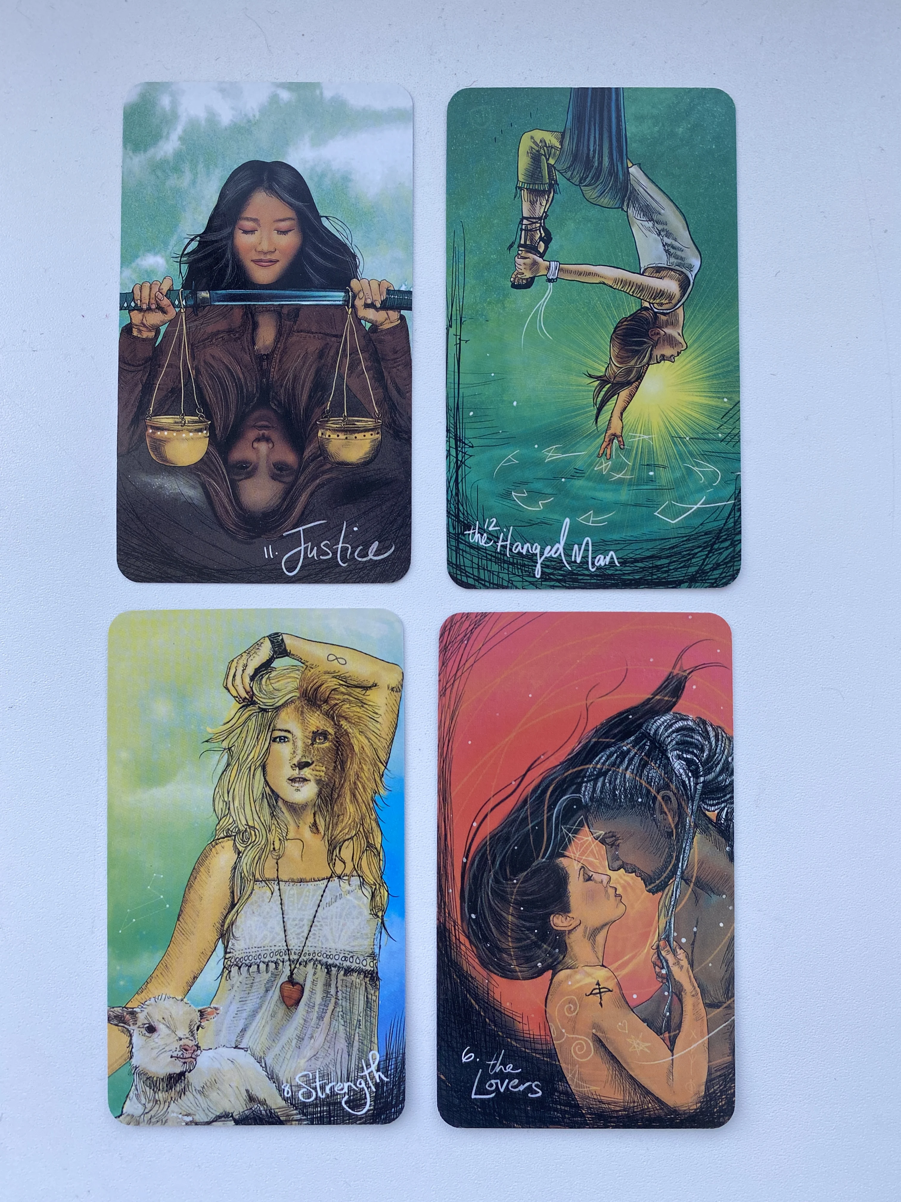 Таро увидивших свет 78 карт провидцев света Light Seers Tarot | Игрушки и хобби
