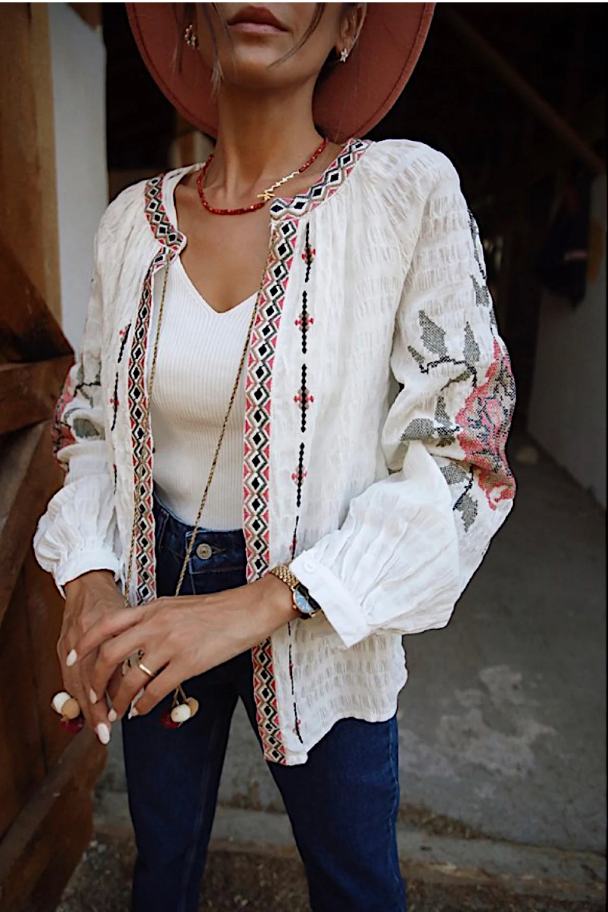 

2021 Women Summer Floral Embroidered Ethnic Pattern Bohemian Street Style Hot Sale High Quality Brand New Season Women Clothes