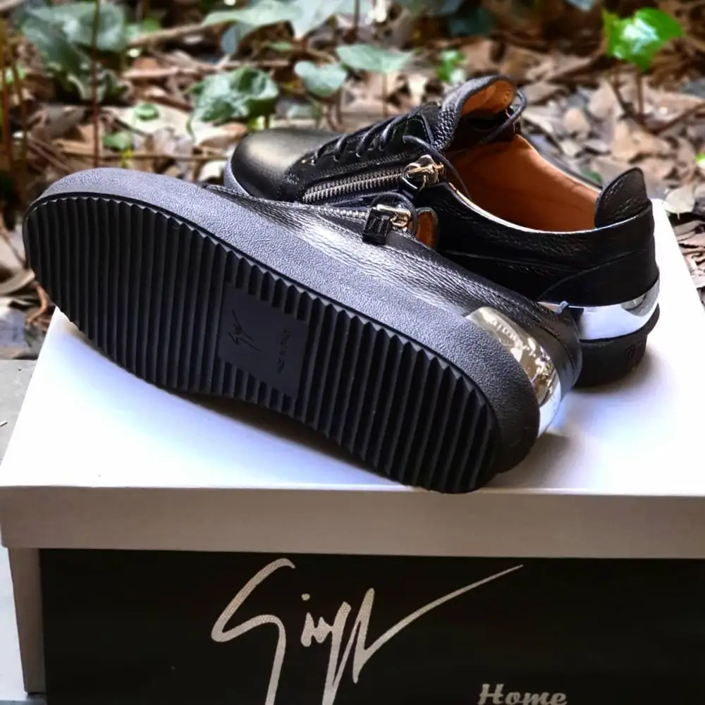 

Men's Sneaker high quality Real Leather