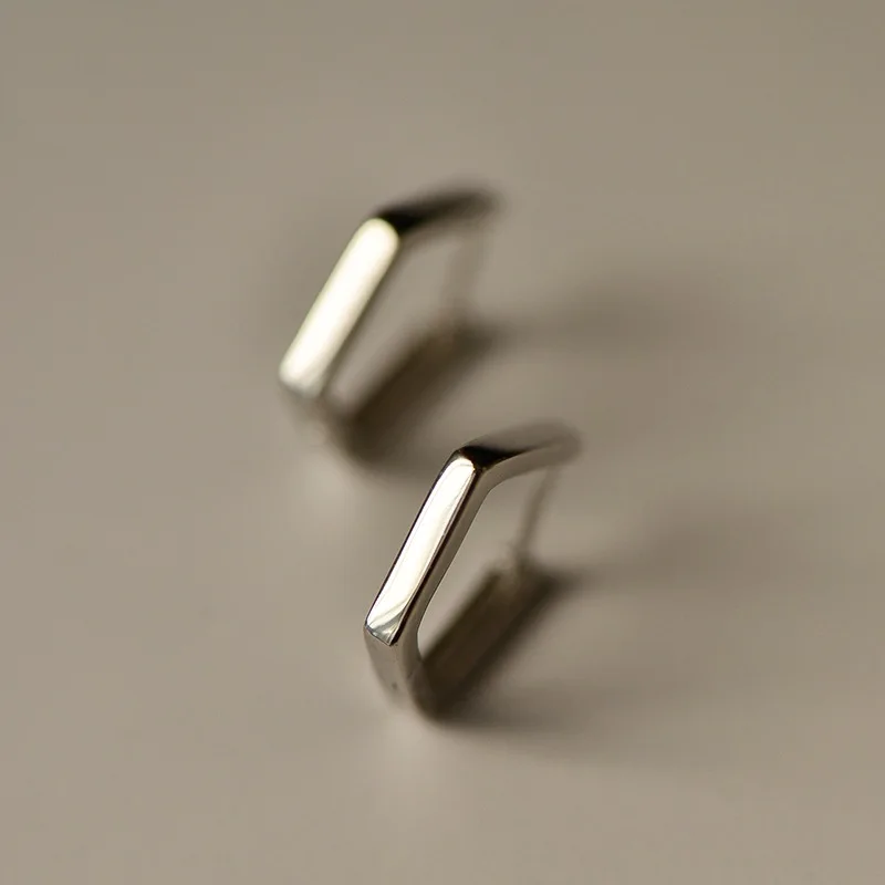 

2021 Simple Geometry Stud Earrings For Women Mini Zircon Silver Color Allergy Free Birthday Party Gift Fashion Jewelry