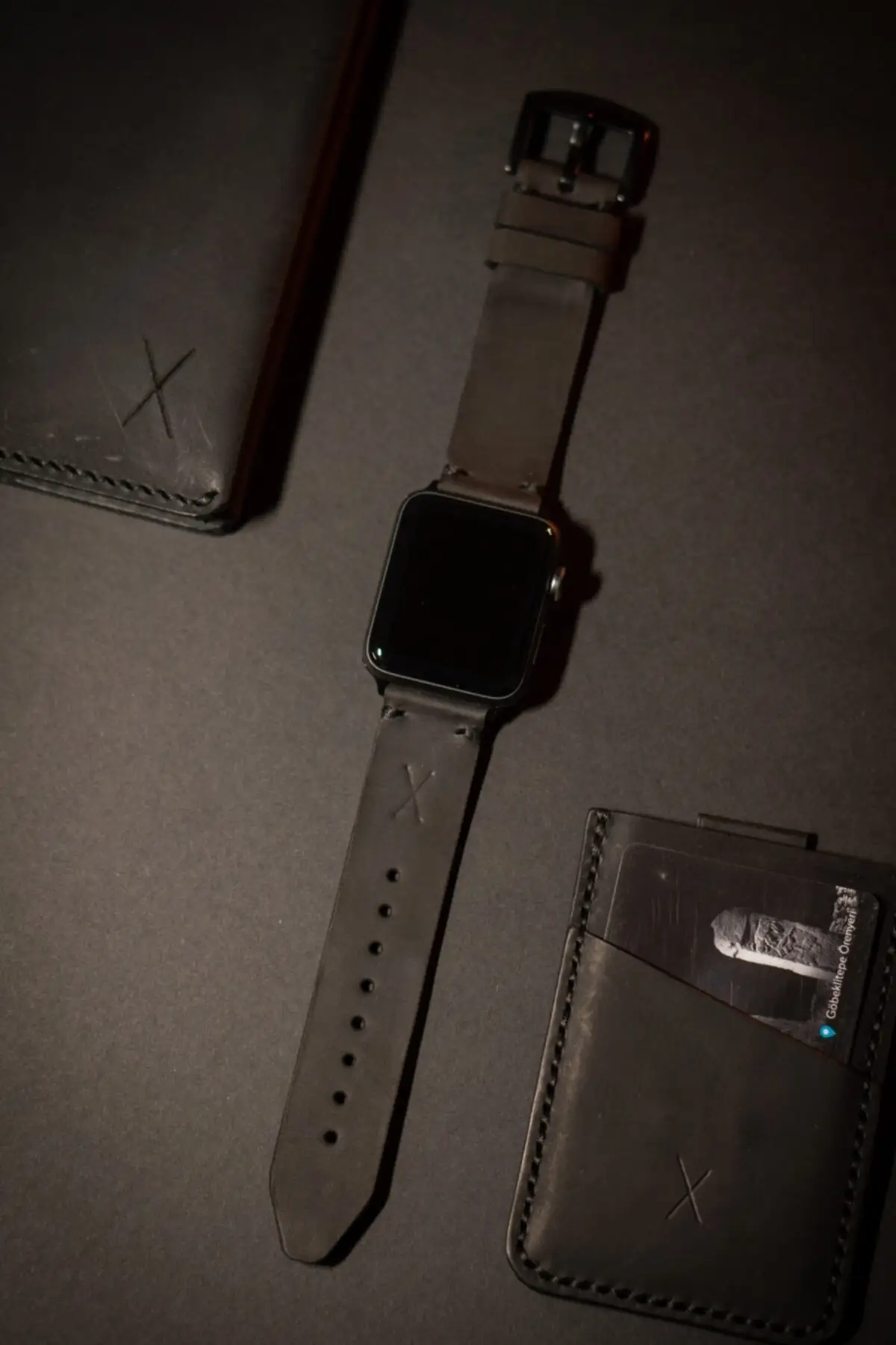 

Ремешок унисекс для Apple Watch 42/44 мм, натуральная кожа пыльного черного цвета, ручная работа