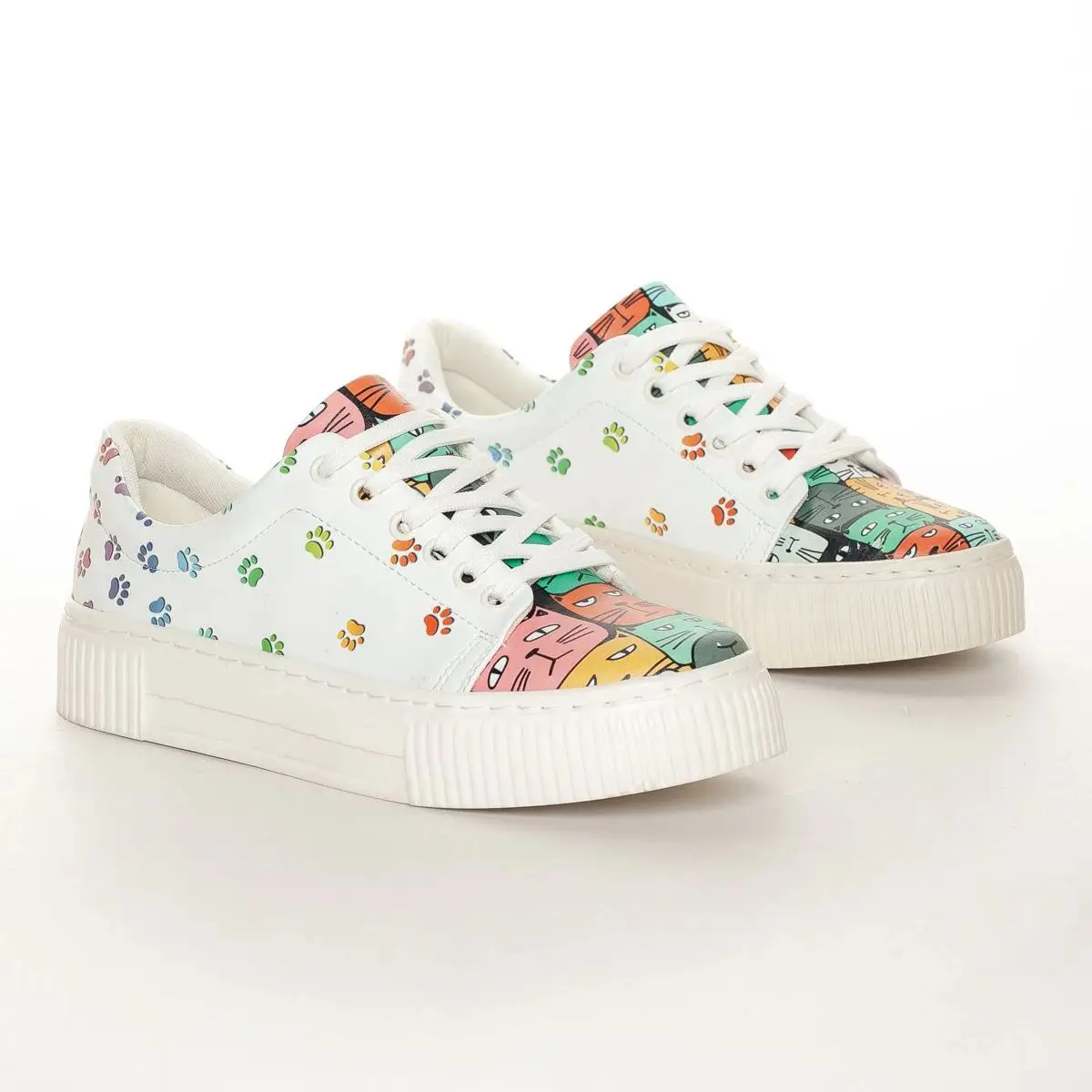 

Women's Sports White Patterned Daily Running Street Walking New Season Shoes Made of 1st Quality