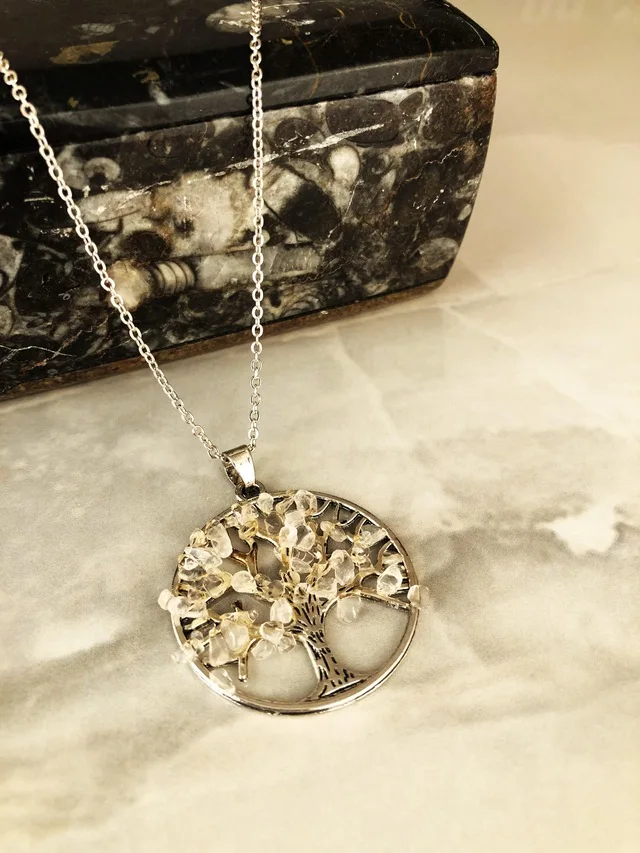 

Dr Stone Natural Stone Female Moonstone Necklace AHL73 439749534