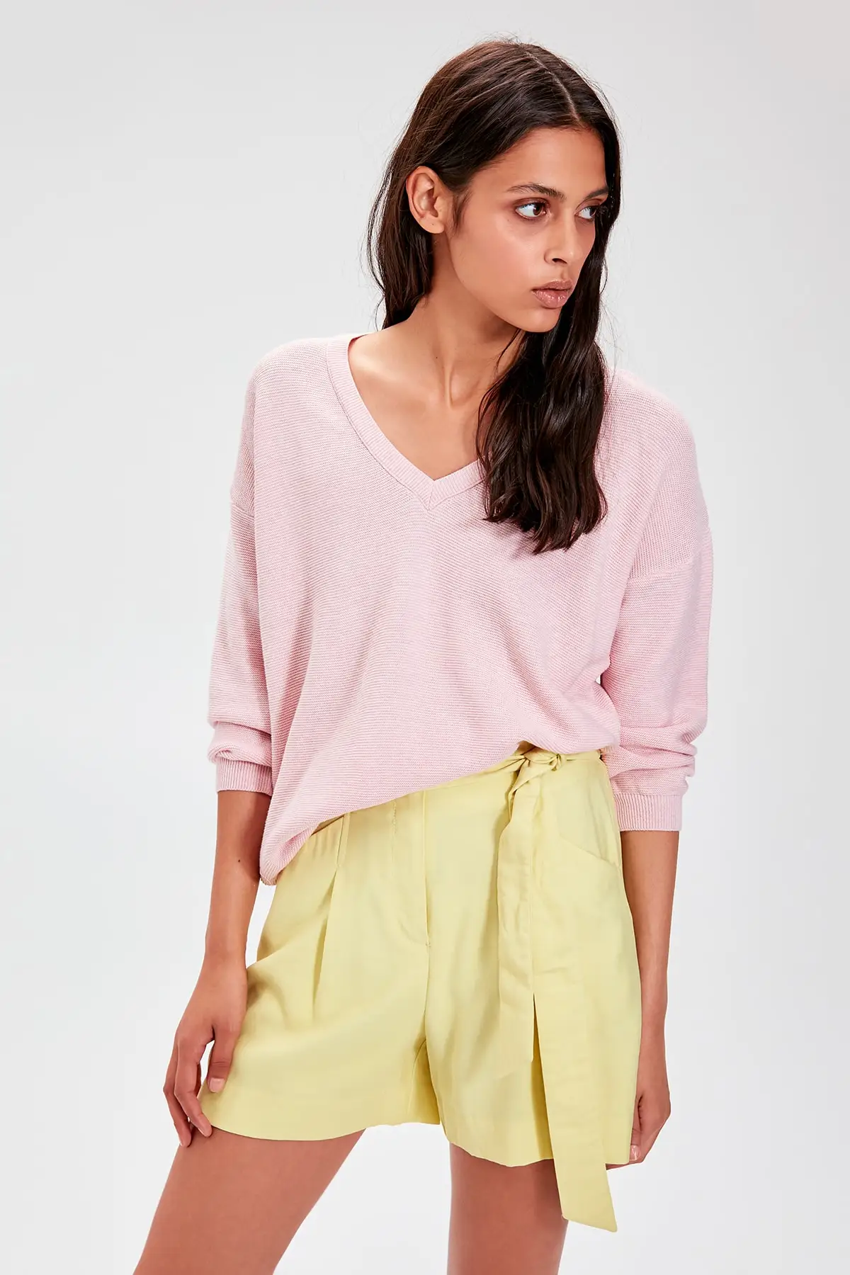 Trendyol Pink V-Neck Knitwear Sweater TWOAW20ZA0068 |