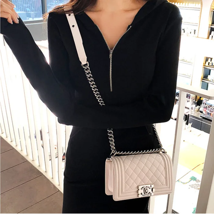 Женское платье Русалка с капюшоном белое/черное в полоску юбкой годе модель OWD195014