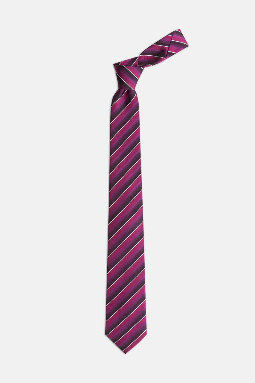 

Men's Silk Striped Necktie. Ideal for office wear. Width 7,5 cm, length 144 cm