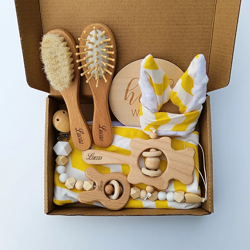 Персонализированная щетка для волос новорожденных с деревянной щетиной