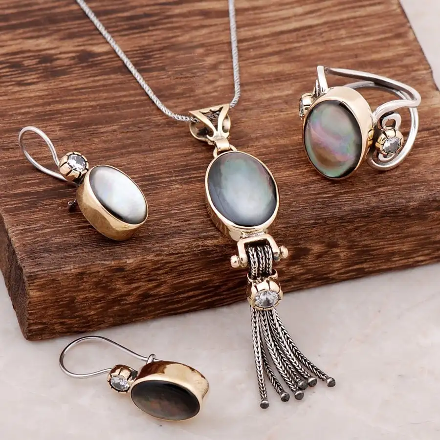 

Mother of Pearl Design Silver Set 1893Hand Made Silver Jewellery Set