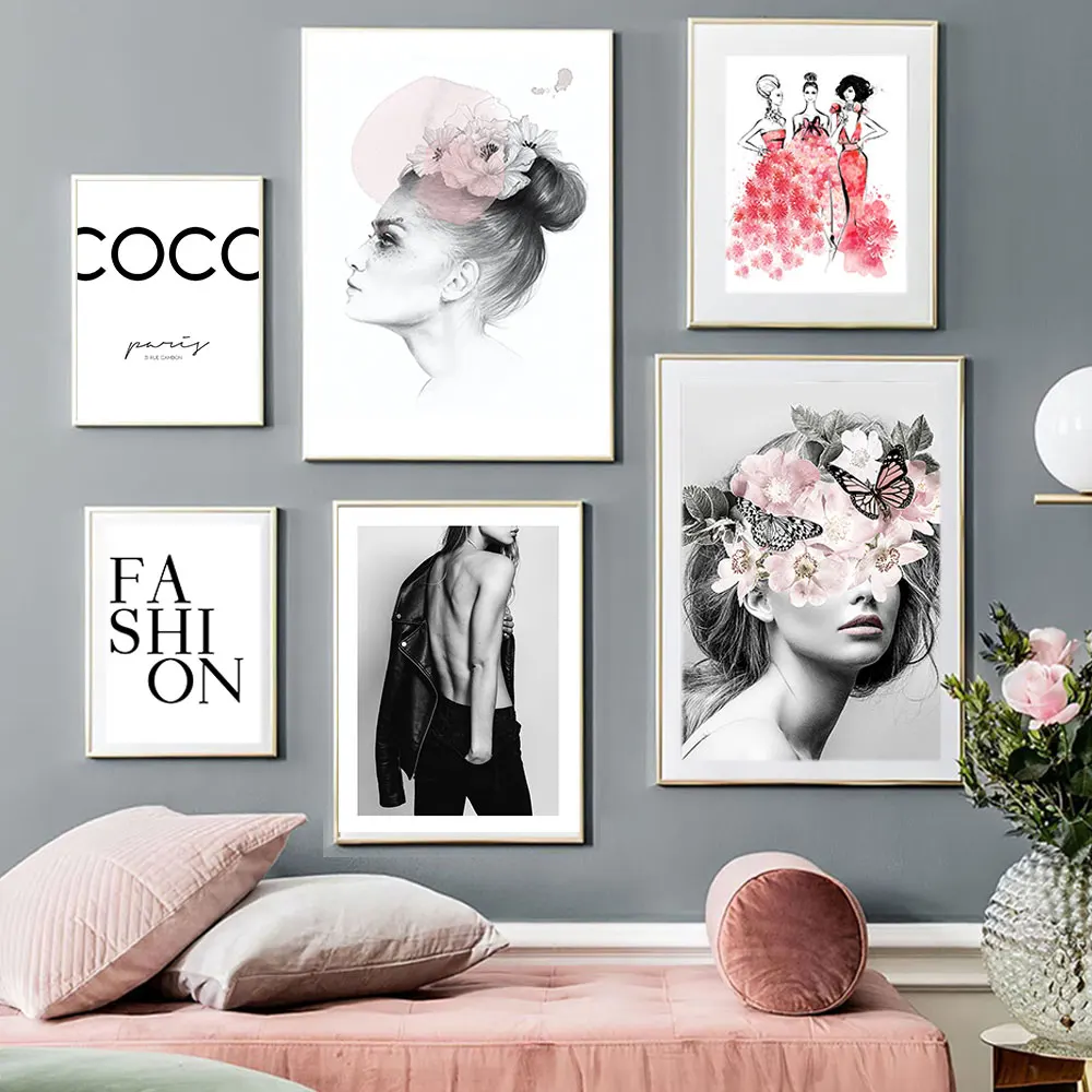 

Fashion Perfume Lady Poster Black and white Canvas Painting Sexy Girl Paris Art Print Modern Wall Picture Living Room Home Decor