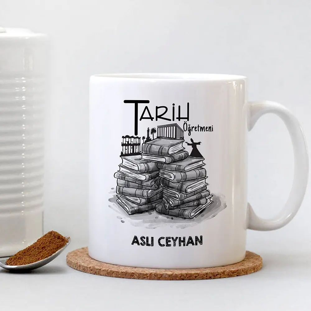 

Персонализированная белая чашка с изображением учителя истории-001