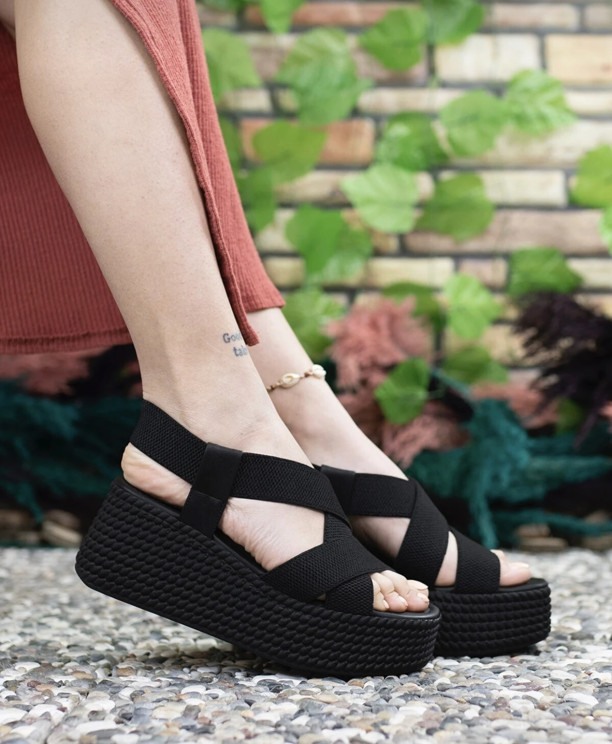 Сандалии женские на высокой танкетке пикантная Удобная элегантная повседневная