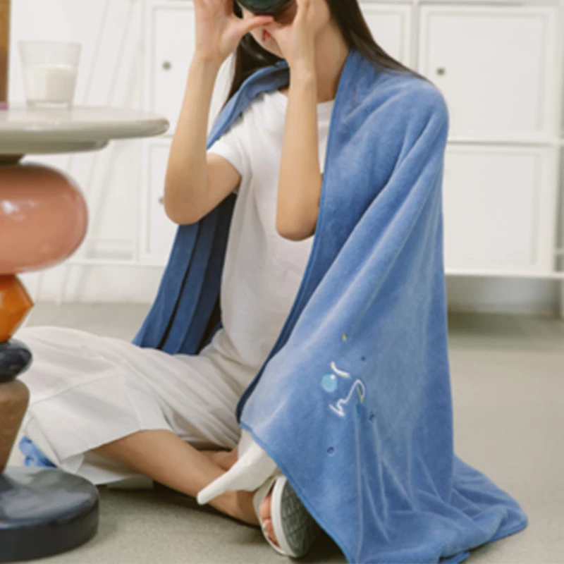 

Tubvkon Pure cotton absorbent and quick-drying can be worn with a wrapped bath towel