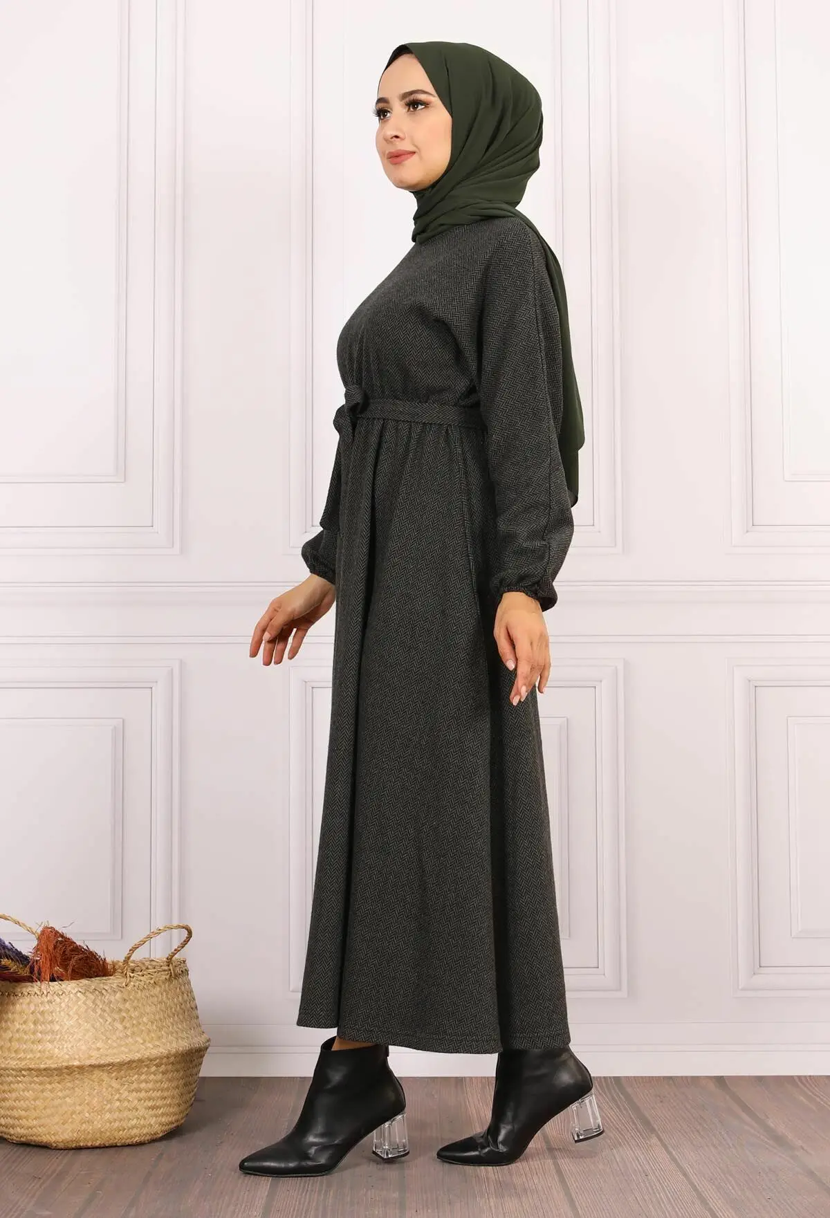 С поясом хиджаб жилет платье Муслим женский хиджаб нового сезона комплекты для мусульман абаи для женщин в европейском стиле одежда мусуль...