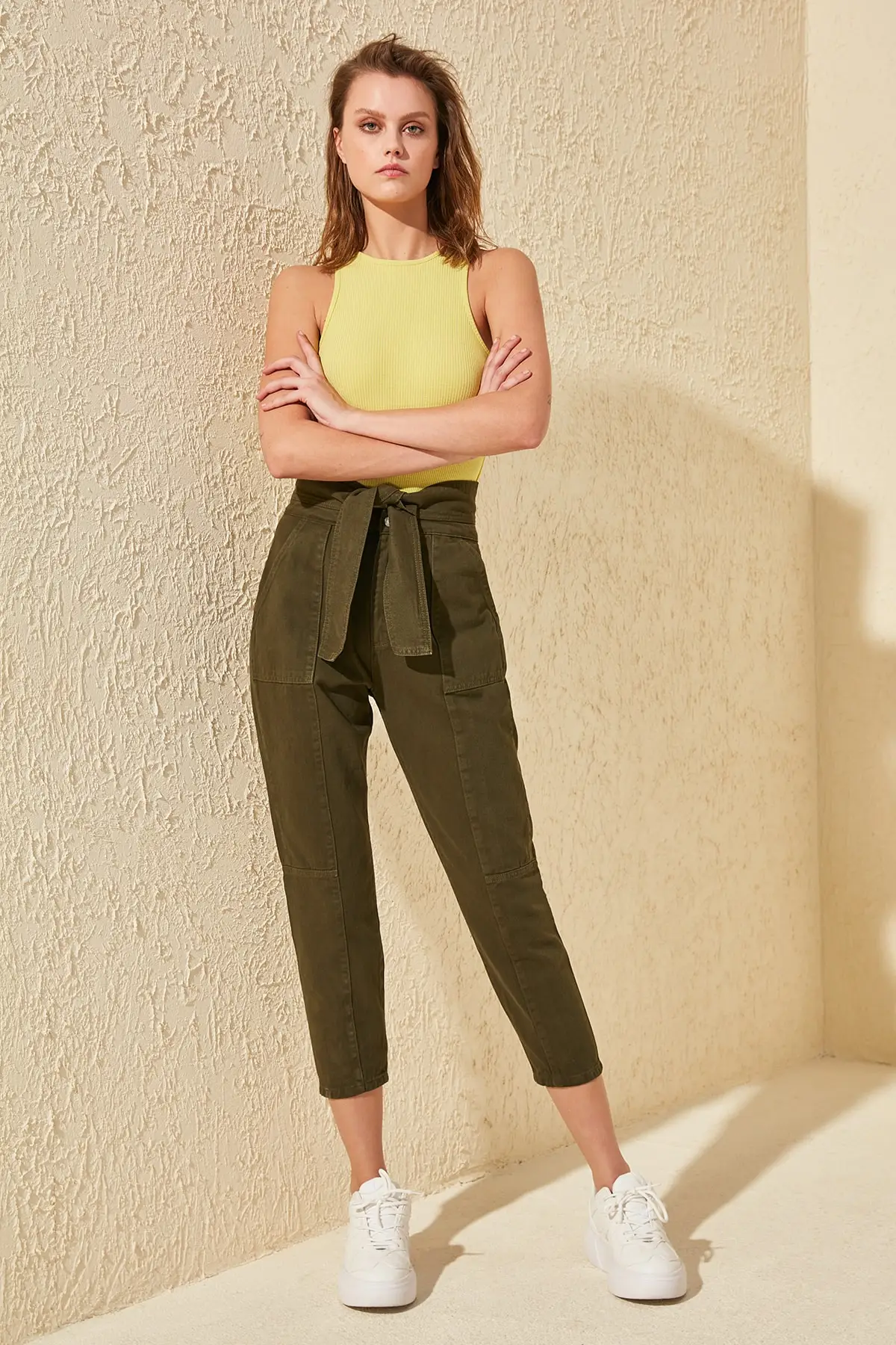 Джинсы с высоким воротом и поясом TWOAW20JE0303 |