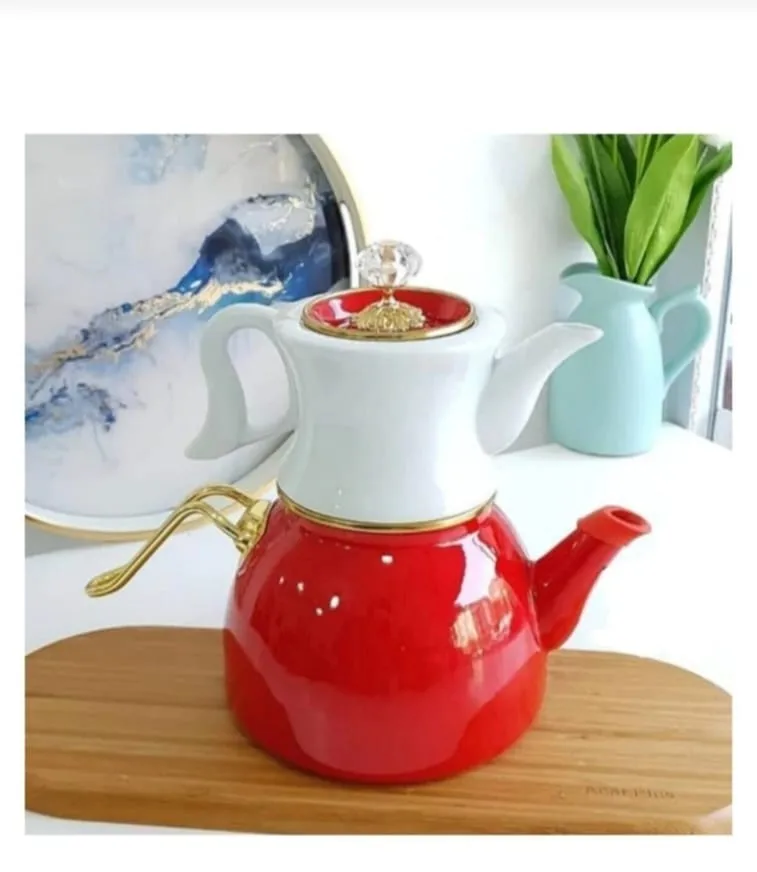 

Винтажный Красный фарфоровый чайник LaModaHome