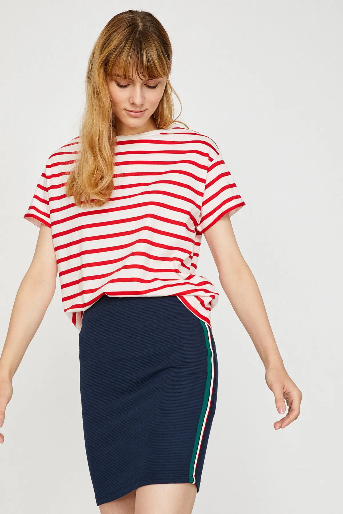 Koton Женская темно-синяя мини-юбка с нормальной талией узким вырезом 8 YAK73685EK |