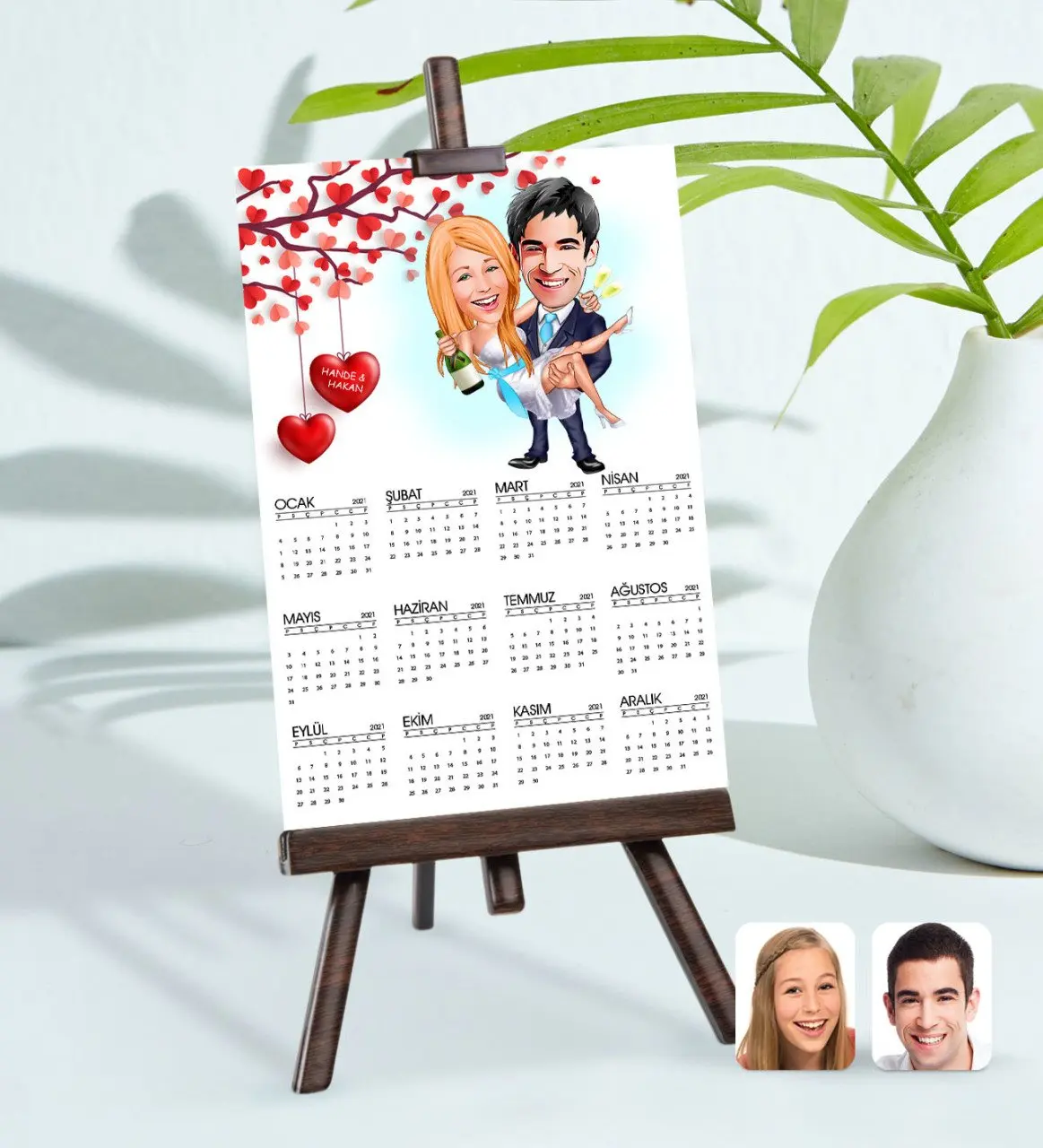 

Personalized 15x21 cm Photo Card Are Getting Married Caricature Of easel 2021 calendar-4