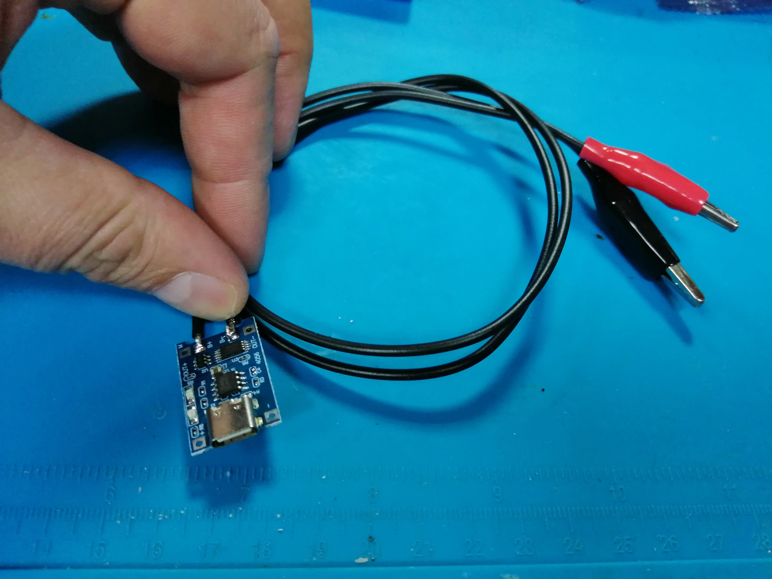 универсальное зарядное для puff hqd лягушка тайпси доставка из России | Электроника