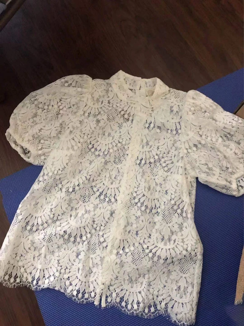 

2021 New Woman White Lace Tops