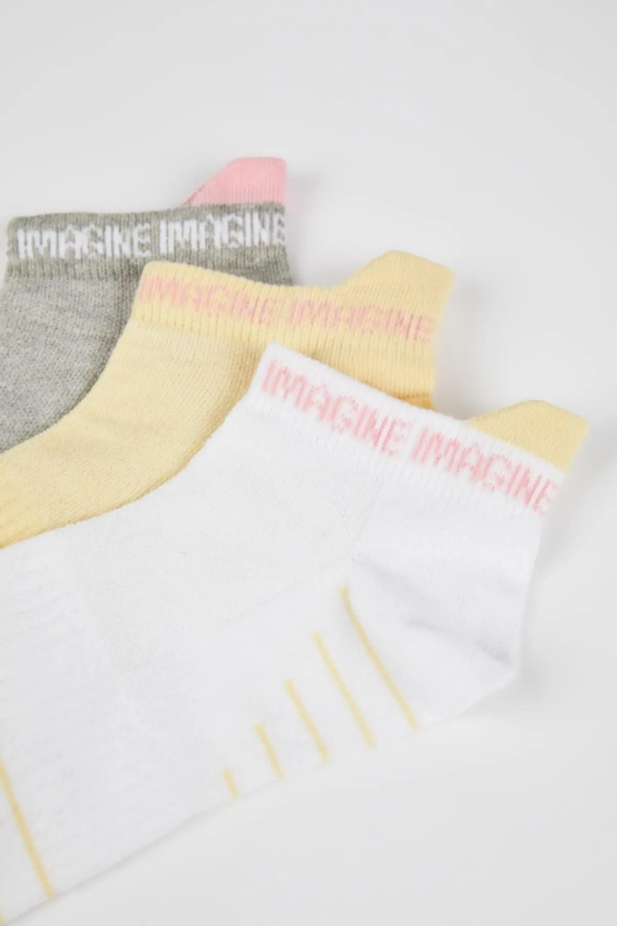 Women's Cotton Colored 3 Pack Short Socks