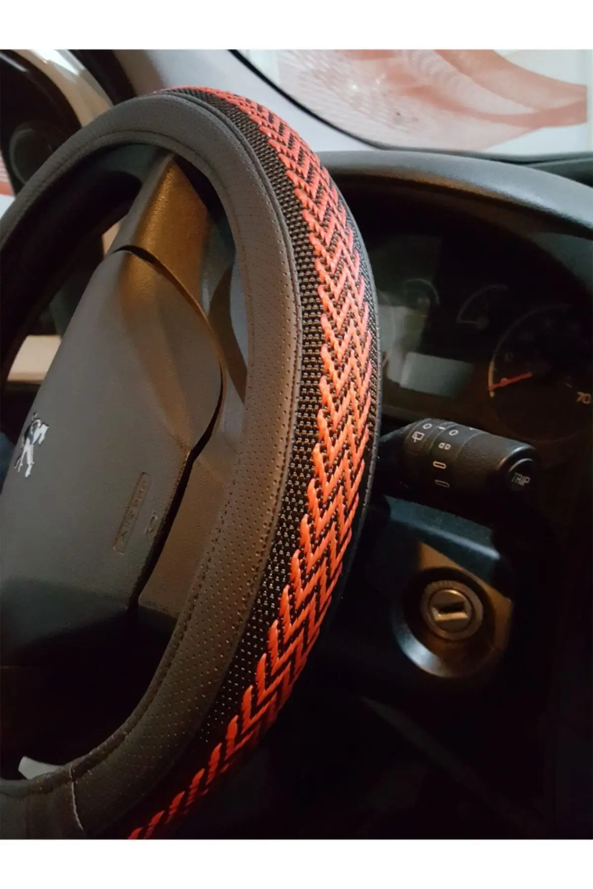 

STEERING WHEEL TASKER STEERING WHEEL sheath car