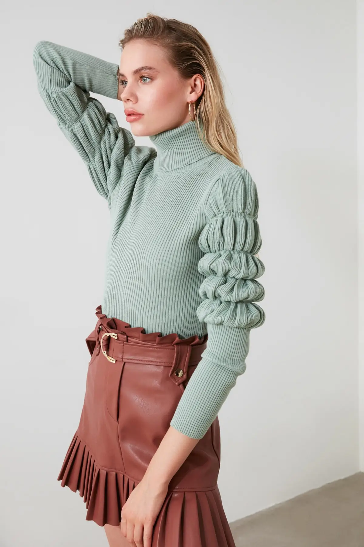 

Women's Knitwear Thick Sweater