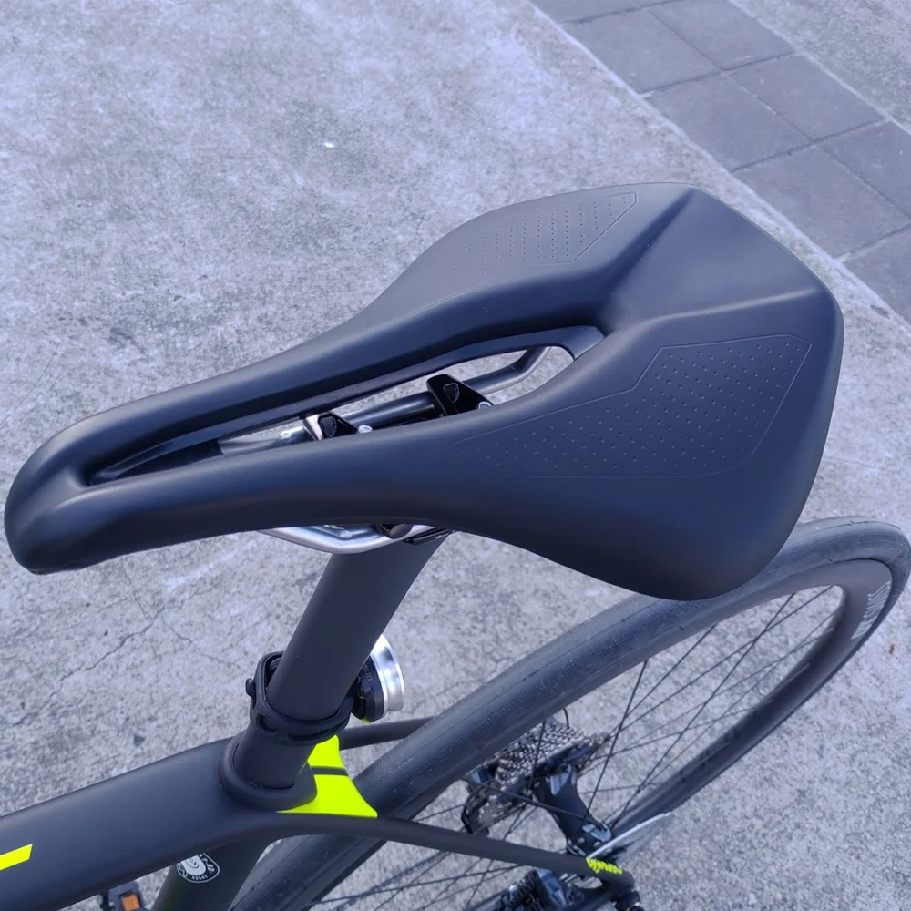 Bicycle Seat Saddle MTB Road Mountain Bike Saddles Racing Saddle Sillin Bicicleta Pu Breathable Soft Seat Cushion