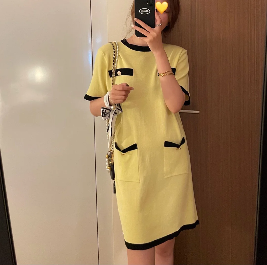 Простое модное контрастное платье с круглым вырезом маленькое черно-желтое