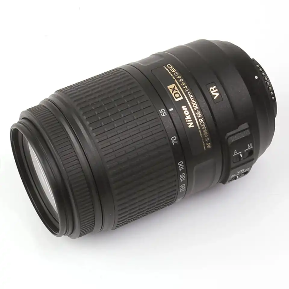 

Nikon AF-S DX NIKKOR 55-300 мм f/4,5-5,6G ED VR Objektif