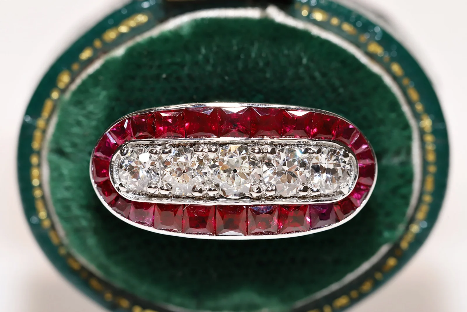

Perfect Art Deco New Made 18k Gold Natural Diamond and Ruby Decorated Amazing Ring