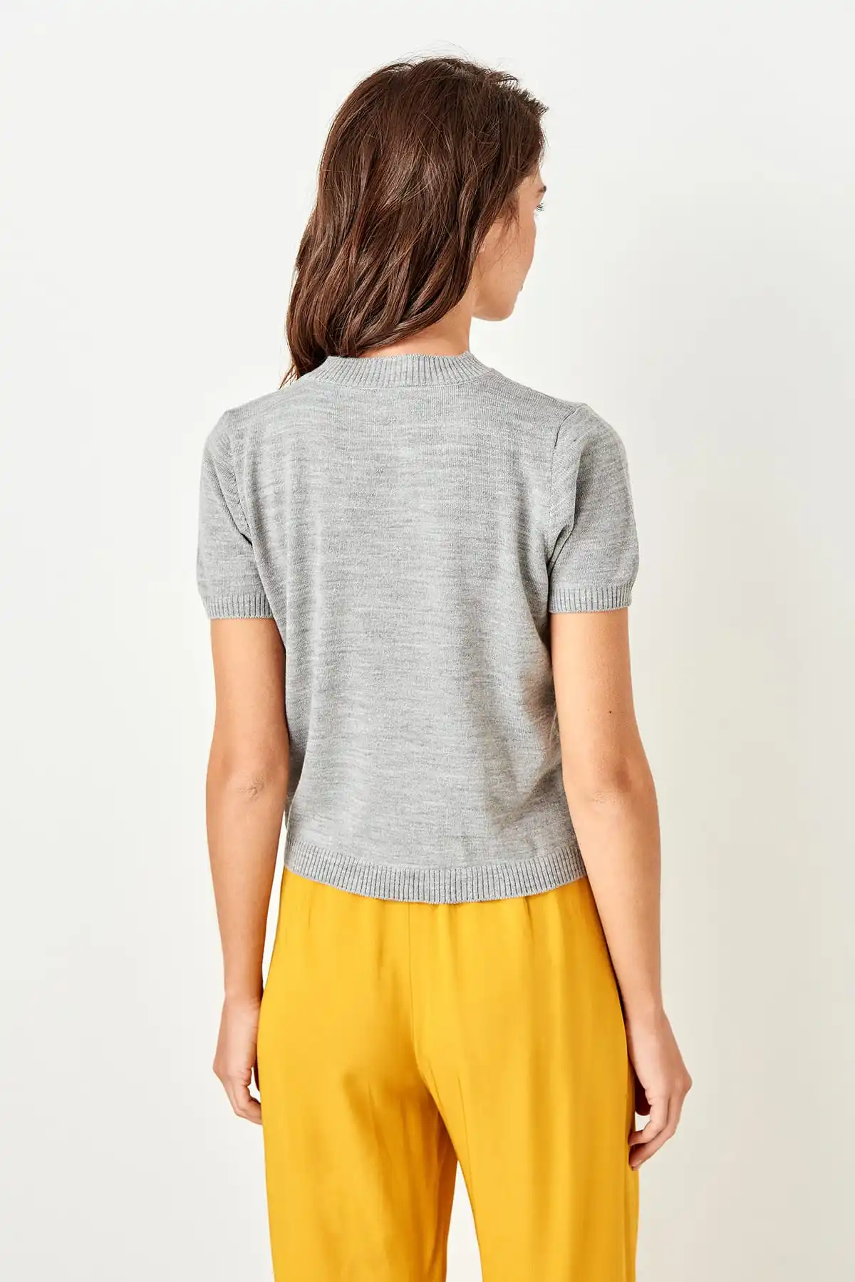 Trendyol серый свитер с пуговицами TWOSS19IS0039 |