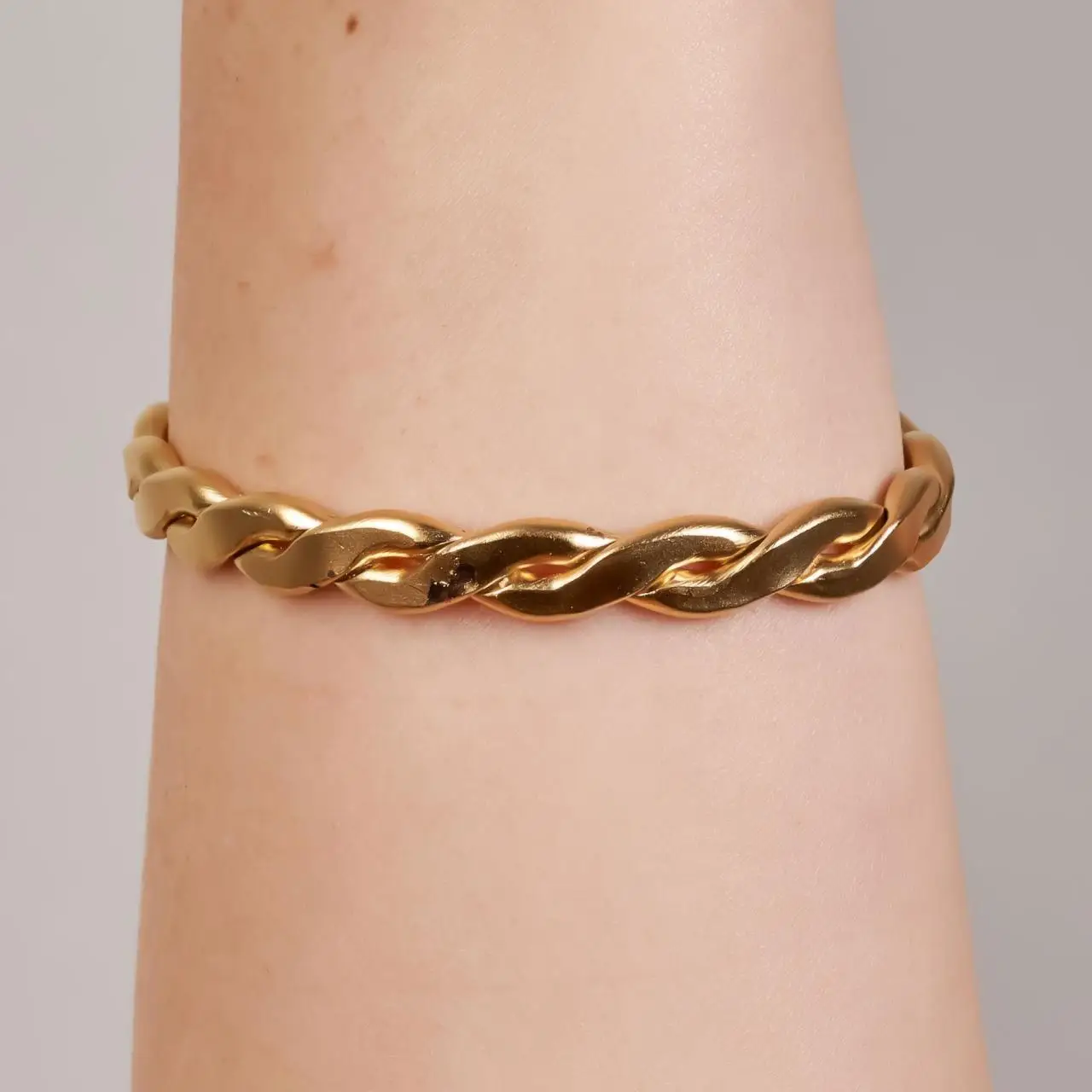

Gold Plated Auger Bracelet new season modern Design for Women girls fashion jewelry