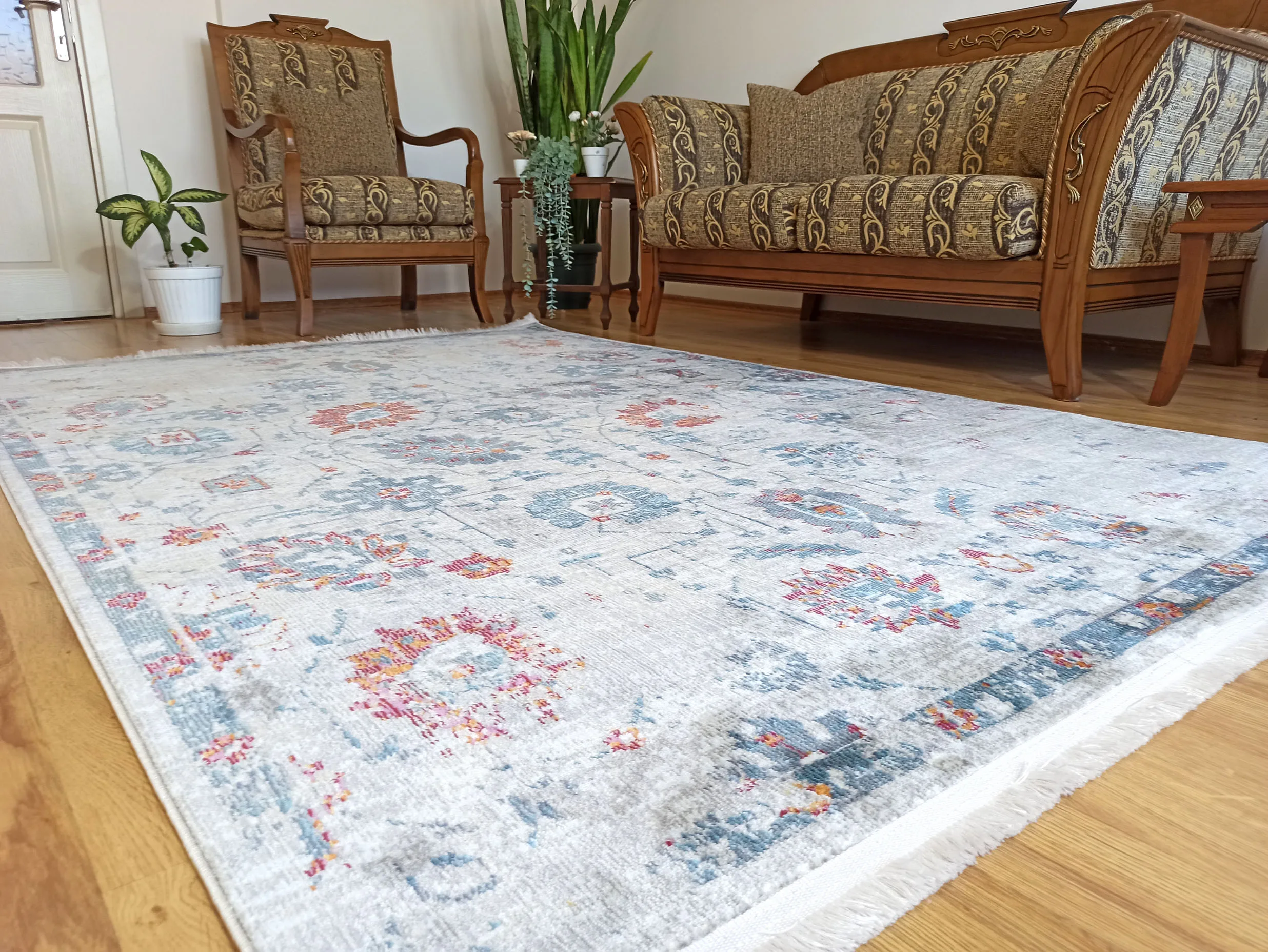 

Turkish Powder Color Rug, Floral Pattern Rug, Unique Design Rug, Traditional Mid-century Area, Boho Faded Design, Anatolian Rug