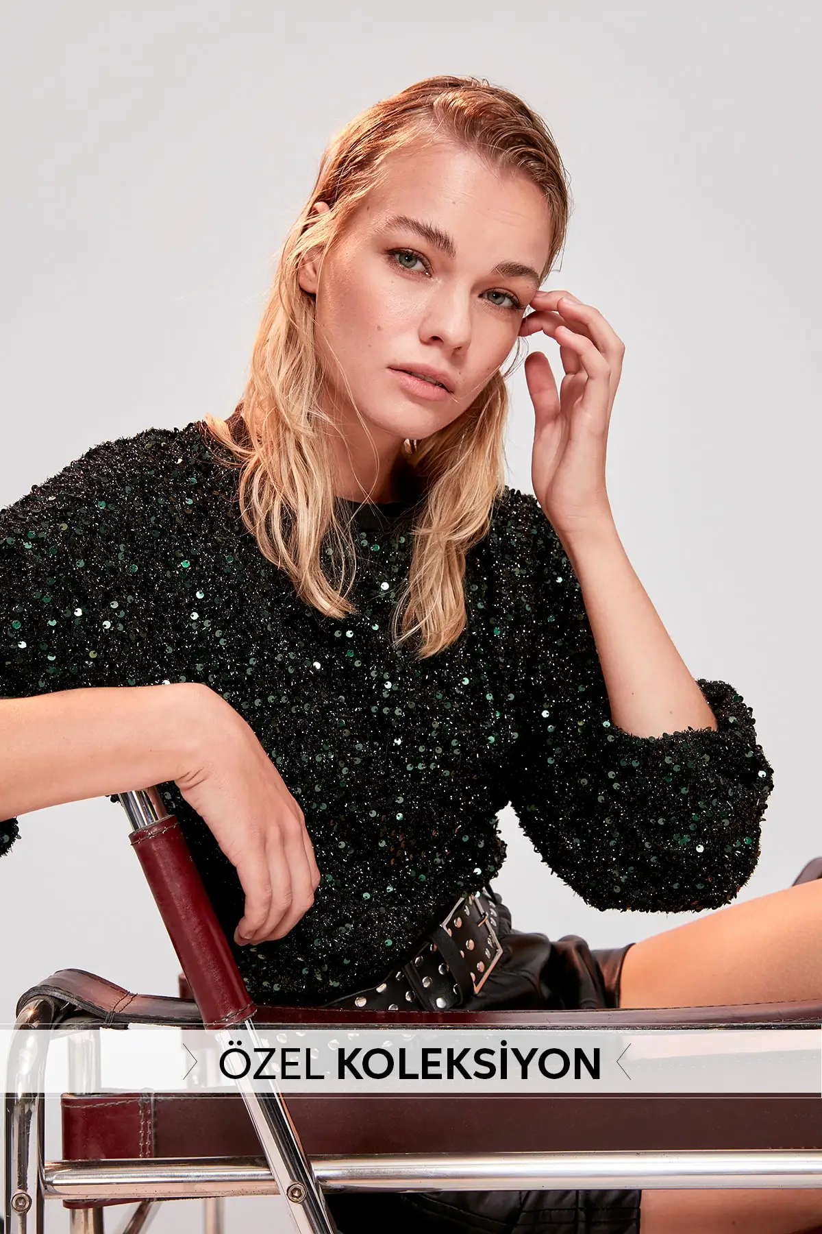 Trendyol зеленый свитер с блестками TWOAW20SW0472