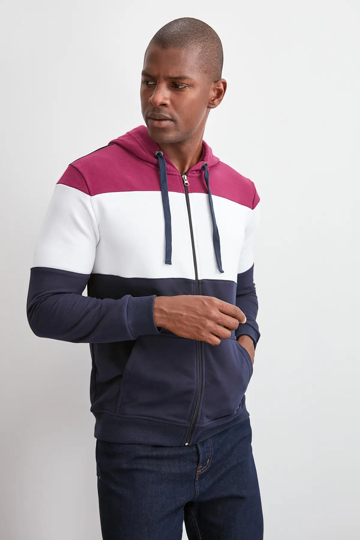 Трендовая мужская толстовка с капюшоном на молнии длинным рукавом