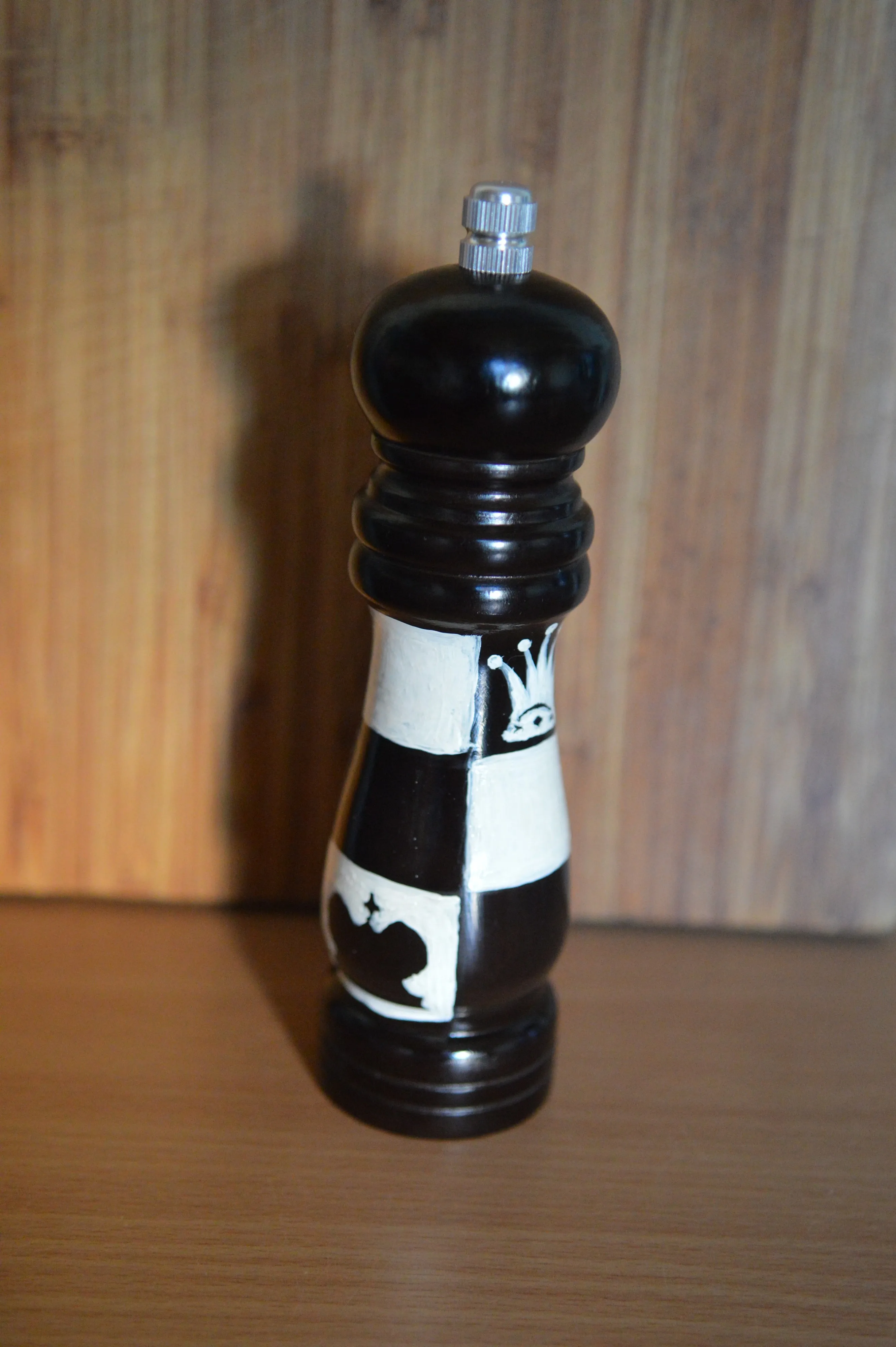 Manual pepper &amp salt mill Top kitchen and dining room decor Author's hand-painted The best gift for a chess player Exclusive |