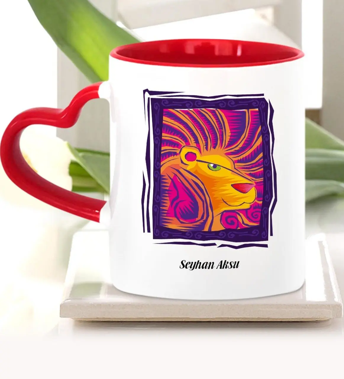 

Персонализированная чашка в форме сердца с изображением Льва (модель 5)