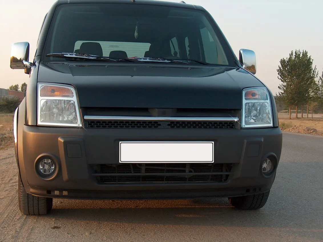 

Ford Connect Chrome Front Grille Paslamaz Steel (2002-2006)