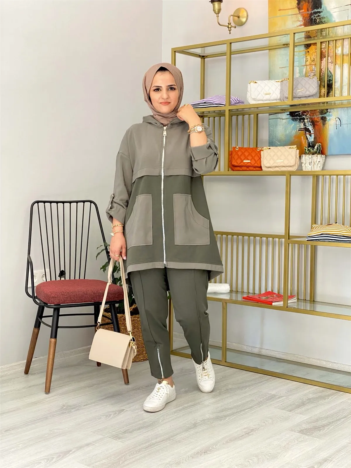 

MUSLIM HOODY AND CEPLİ SPORTS SUIT/WOMEN HOODED AND CEPLİ SPORTS TEAM/MODERN WOMEN HOODED AND CEPLİ SPORTS TOOL GK11