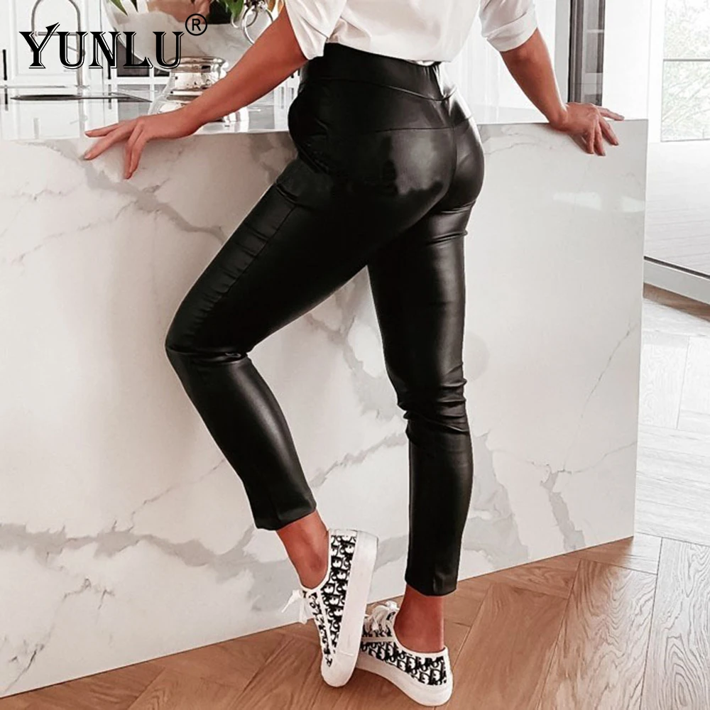 Брюки Женские однотонные из экокожи с морковкой на осень и зиму|Брюки| |