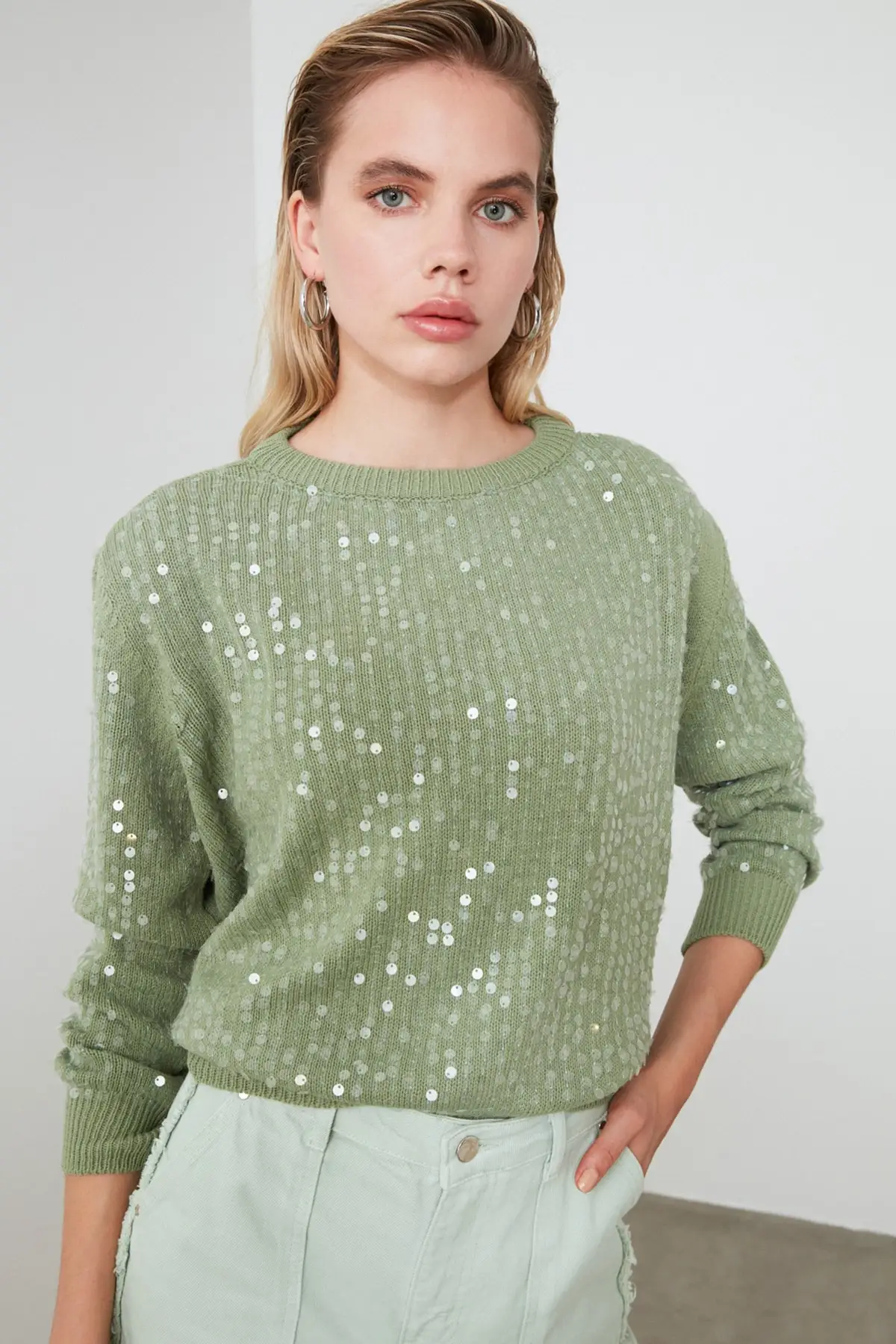 

Trendyol Sequin Knitwear Sweater TWOAW20DU0018