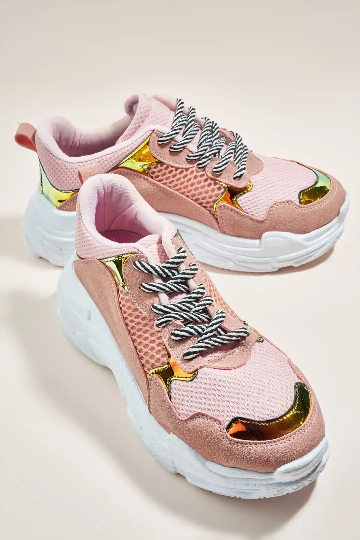 Черные леопардовые женские кроссовки Bambi H0640720022 | Обувь