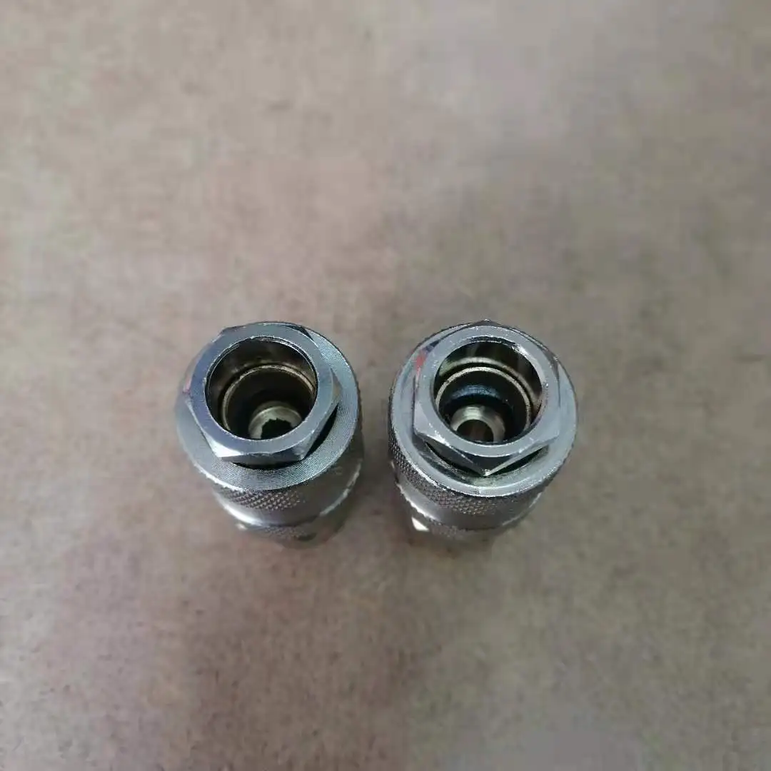 Быстросъемное соединение (БРС- &quotМама&quot) с резьбой 1/4&quot. |