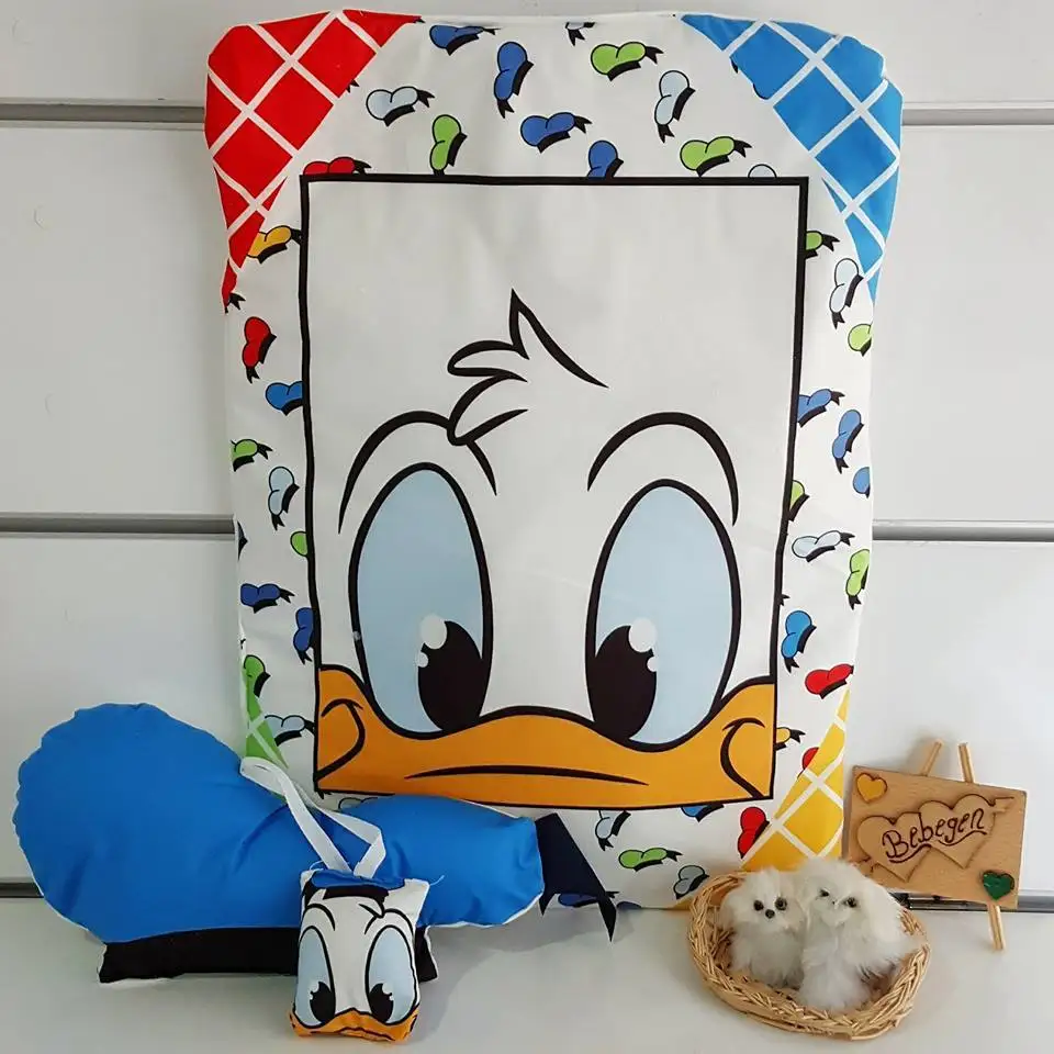 

Daffy Duck Sound Making Cute Bottom Opening