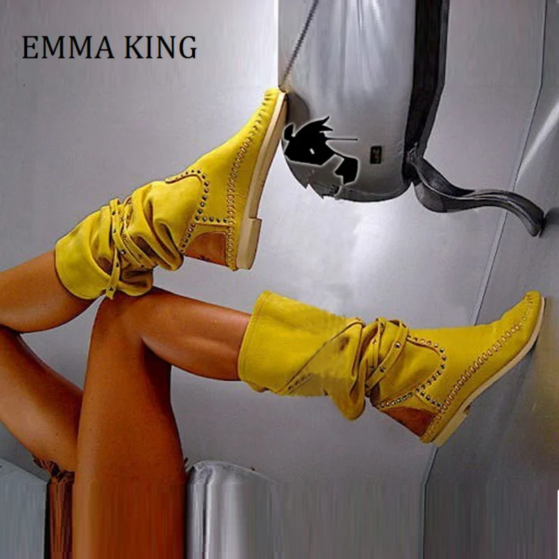 Женские сапоги до колена с заклепками и круглым носком | Обувь