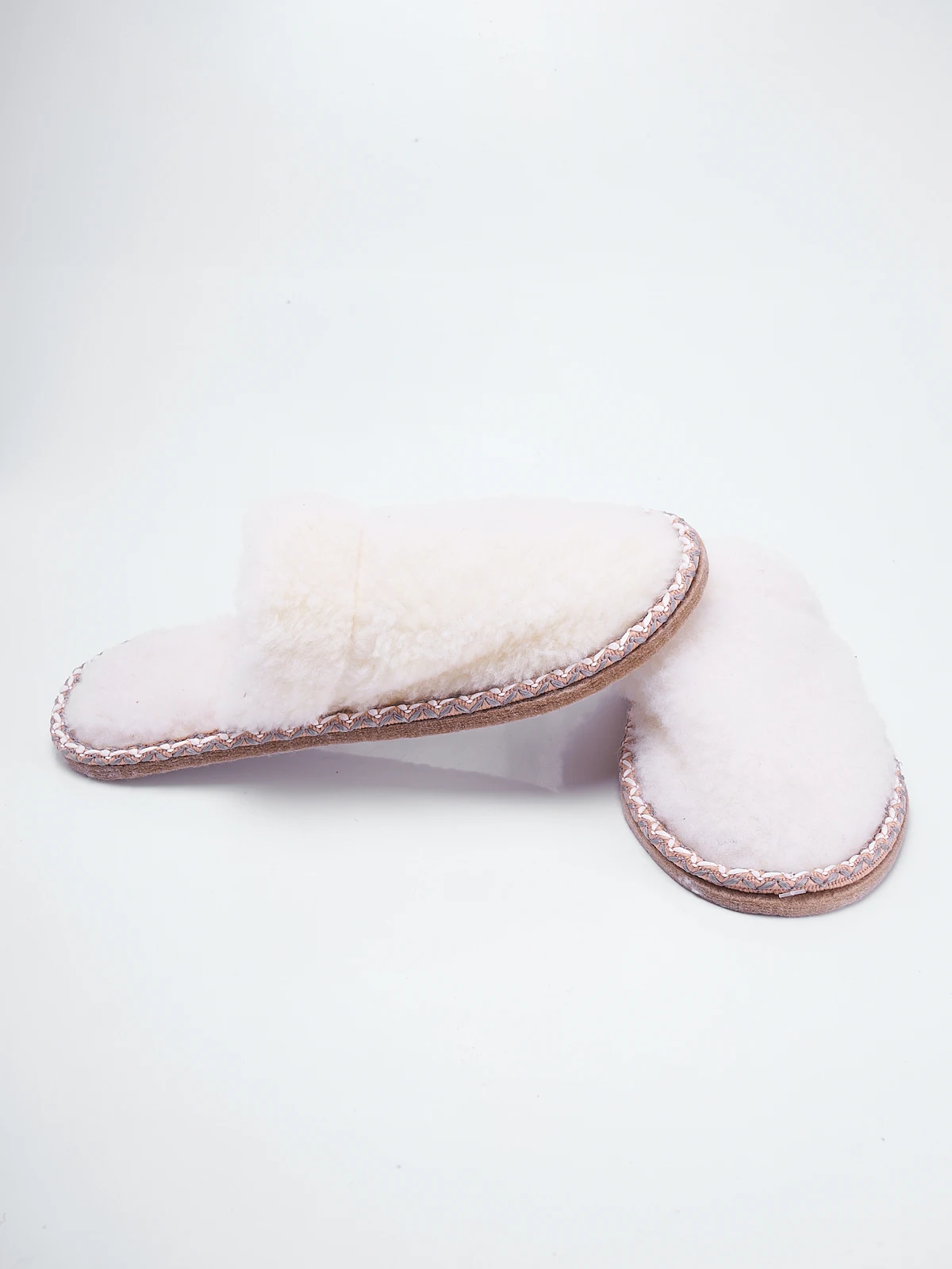 Slippers women item No. 2144 Winter Simple Warm Thick Bottom Plush Home Floor Fashion Elegant Womens Fur Slipper Indoor Mute No-slip Fluffy