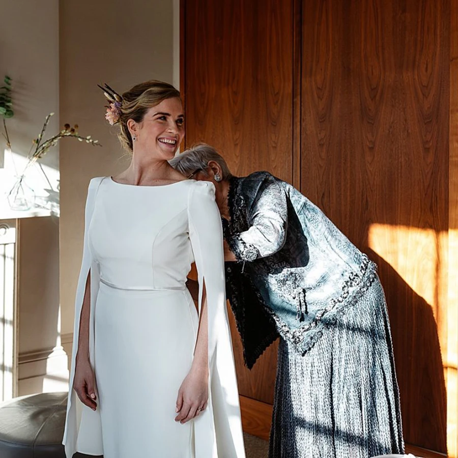 

Свадебное платье из сатина, с разрезом, длинными рукавами, V-образным вырезом на спине, мягкое, простое, недорогое, с естественной талией, 2021